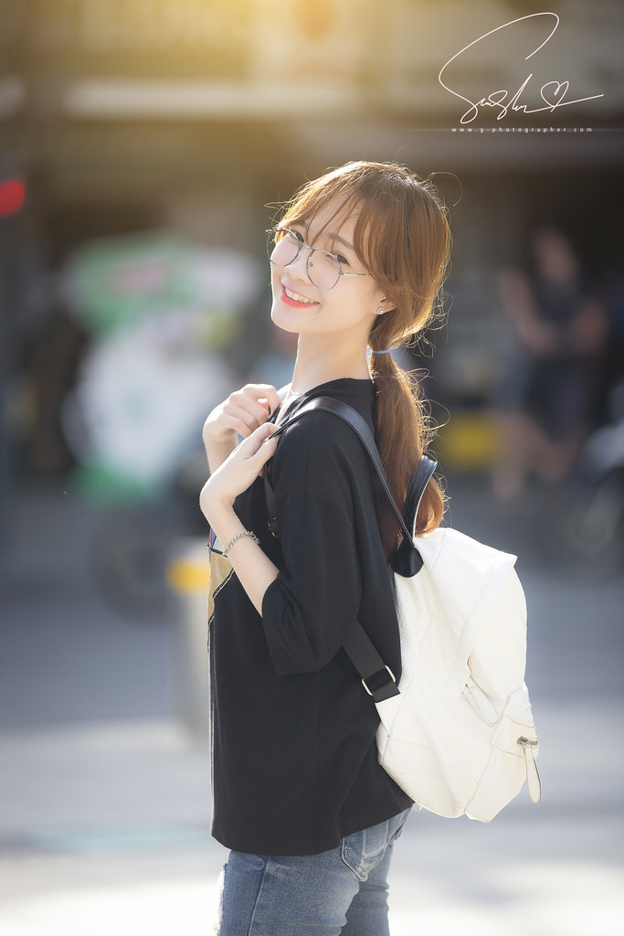 女老板商务旅行戴的帽子