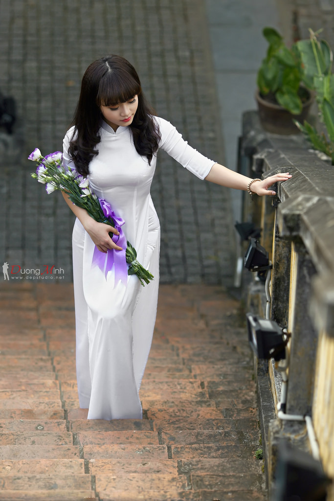 女人私密深处精油按摩